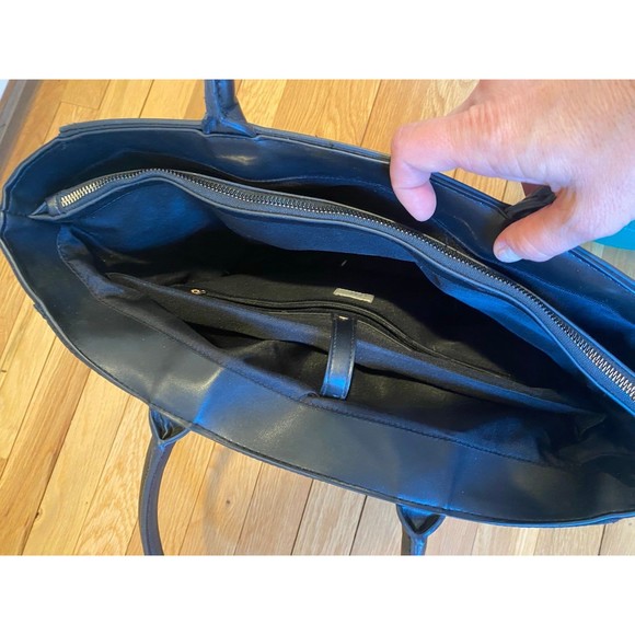 A New Day Laptop Bag - Picture 3 of 9